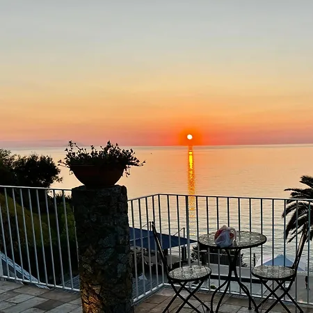 Taurus Costa Dei Monaci Tropea