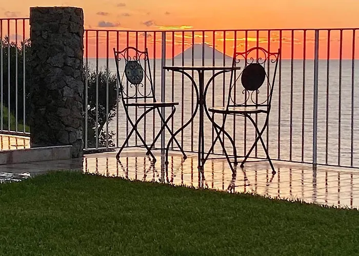 Taurus Costa Dei Monaci Tropea * Parghelia