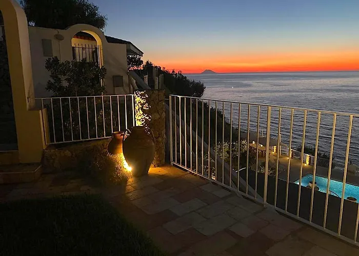 Taurus Costa Dei Monaci Tropea *