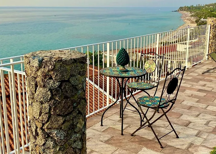 Taurus Costa Dei Monaci Tropea * パルゲリーア